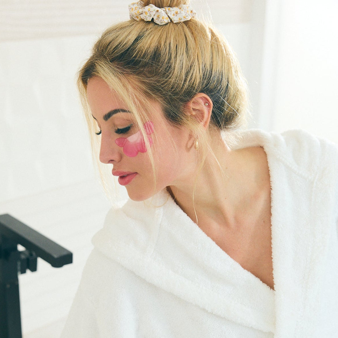 HIBISCUS BLOOM  Fairy-Tale Firming! Eye Pad Mask for Dark Circles and Eye Contour Puffiness
